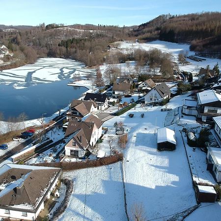 Exklusive Ferienwohnung 'Agger-Blick' Mit Grosser Seeblick-Terrasse & Sauna Gummersbach Buitenkant foto